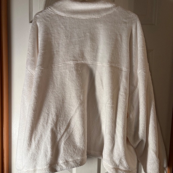 Old Navy 3/4 zip white size XXL - Picture 2 of 2